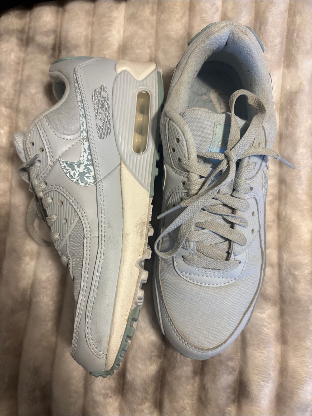 Nike Women's Light Blue Air Max Style Sneakers